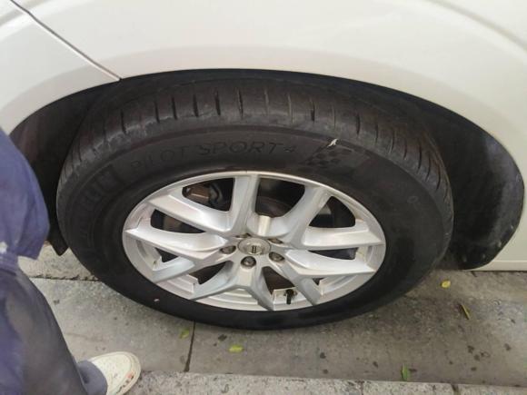 [广州·冀A] 二手沃尔沃沃尔沃XC602020款 T5 四驱智逸豪华版