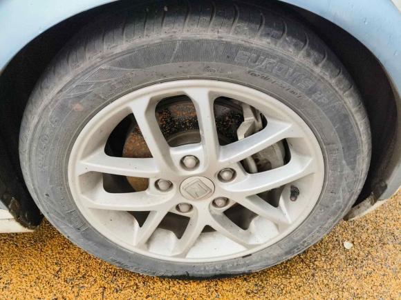 [金华·浙G] 二手众泰众泰E2002018款 飞鱼座