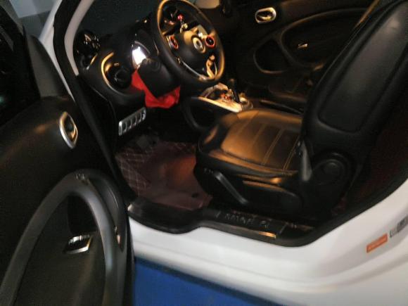[西安·陕A] 二手smartsmart fortwo2018款 0.9T 66千瓦硬顶先锋版 国V