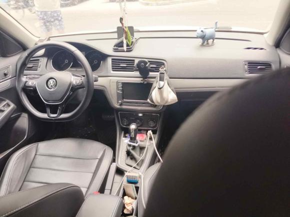 [上海·苏E] 二手大众朗行2017款 180TSI DSG舒适版