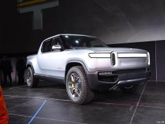 RIVIAN R1T