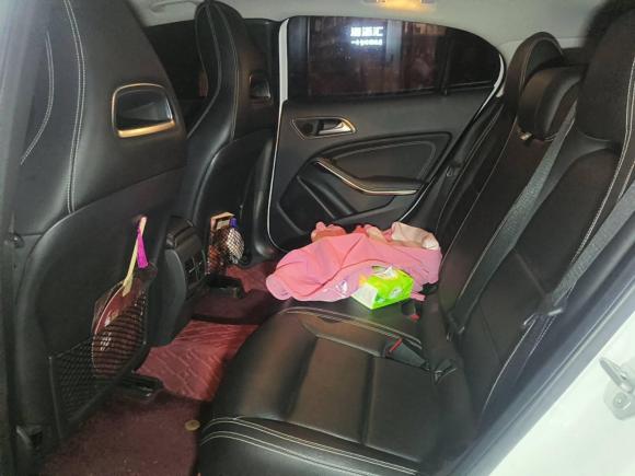 [嘉兴·浙F] 二手奔驰奔驰GLA2017款 GLA 220 4MATIC 时尚型