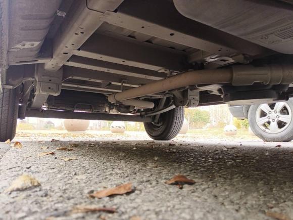 [无锡·苏B] 二手大通新途V802023款 2.0T AMT经典傲运通长轴中顶6/7/8/9座