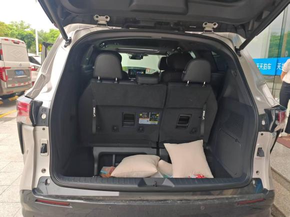 [广州·粤A] 二手丰田赛那SIENNA2024款 2.5L混动 四驱尊贵版