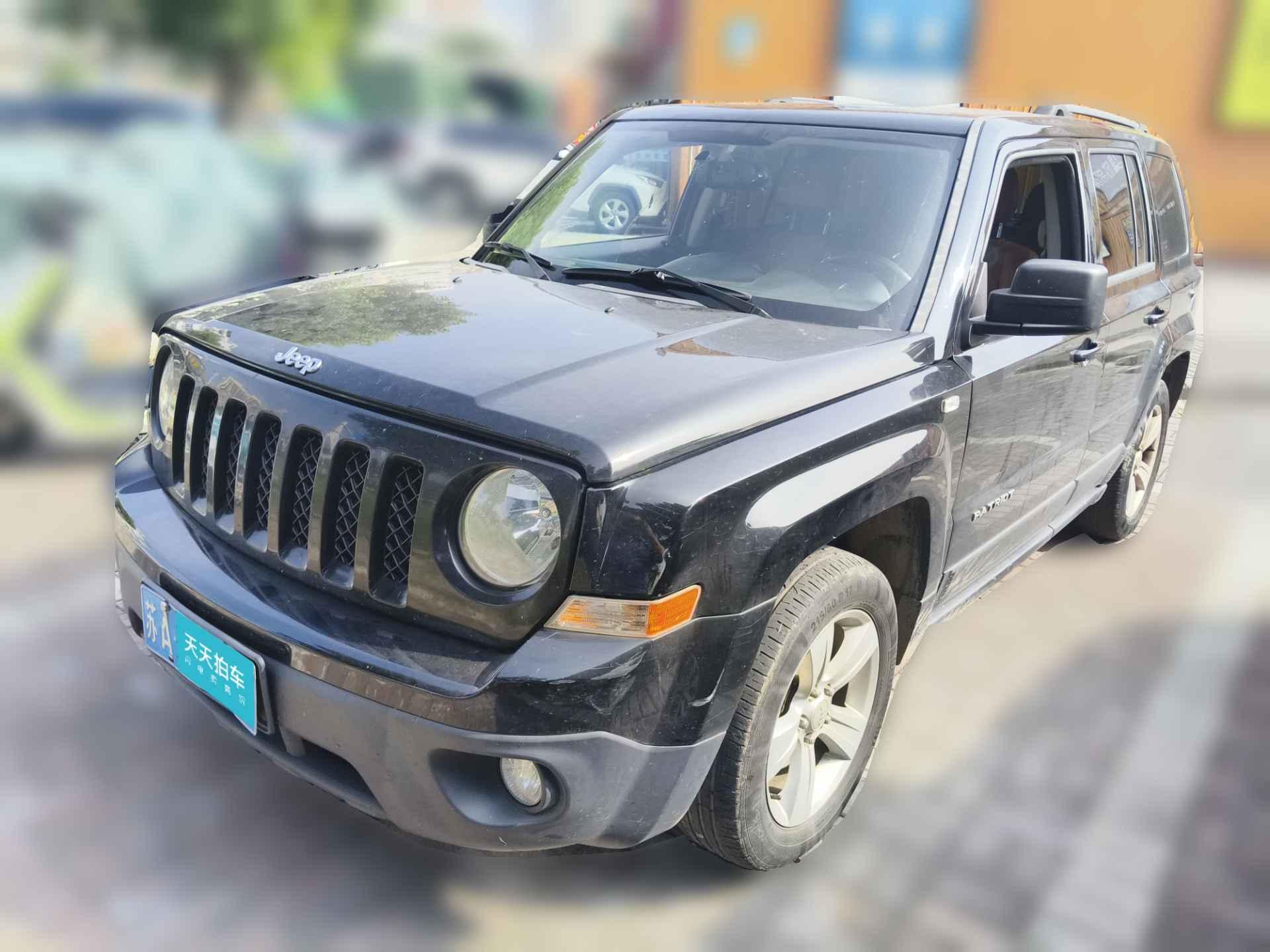 [南京·苏A] Jeep自由客2014款 2.4L 运动版