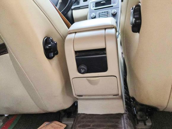 [西安·陕U] 二手沃尔沃沃尔沃S602014款 S60L T5 智驭版