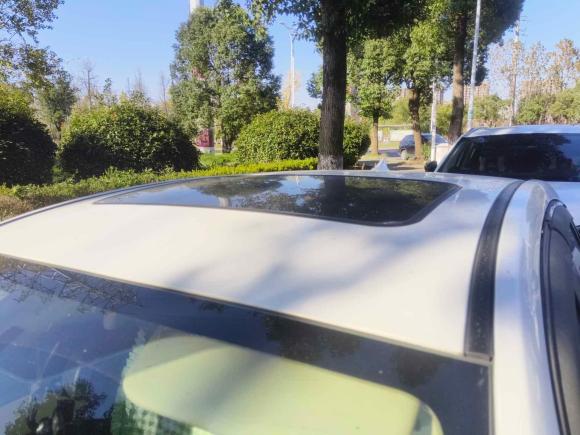 [宁波·浙B] 二手长安悦翔V72016款 1.6L 手动乐享型 国V