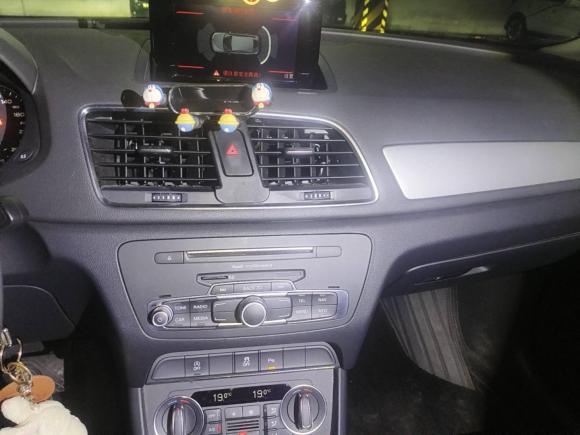 [杭州·浙A] 二手奥迪奥迪Q32018款 30周年年型 30 TFSI 时尚型