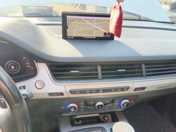 [上海·苏U] 二手奥迪奥迪Q72016款 40 TFSI 舒适型