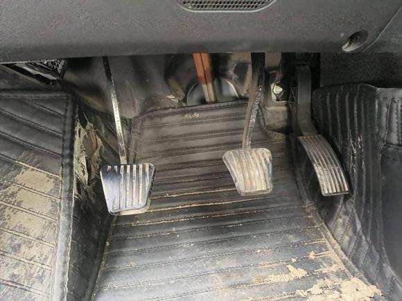 [西安·陕A] 二手长安长安CS352017款 1.6L 手动豪华型