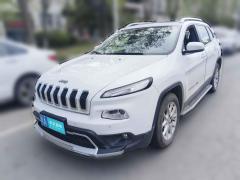 [西安·陕A] Jeep自由光2016款 2.0L 优越版