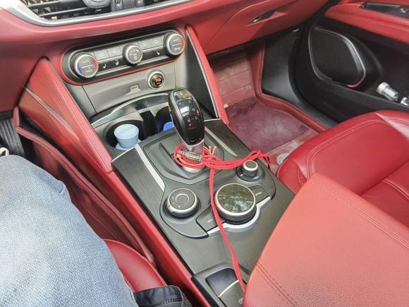 [苏州·苏F] 二手阿尔法·罗密欧Stelvio斯坦维2017款 2.0T 200HP 精英版