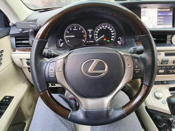 [佛山·粤R] 二手雷克萨斯雷克萨斯ES2013款 250 典雅版