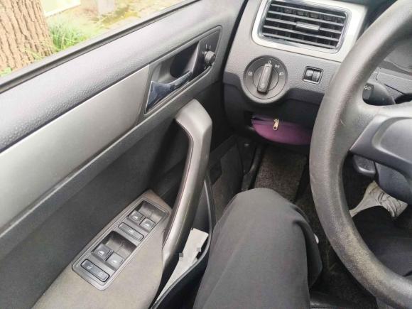 [温州·浙C] 二手大众桑塔纳2015款 浩纳 1.6L 自动风尚型