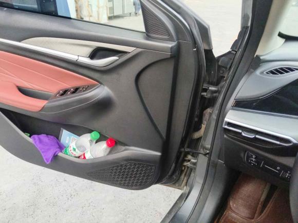 [上海·沪C] 二手长安逸动2022款 PLUS 蓝鲸NE 1.4T GDI DCT尊贵版