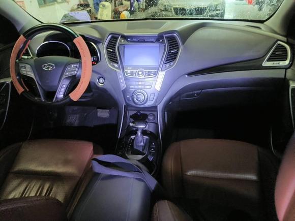 [上海·沪D] 二手现代胜达2013款 2.0T 自动四驱顶级型