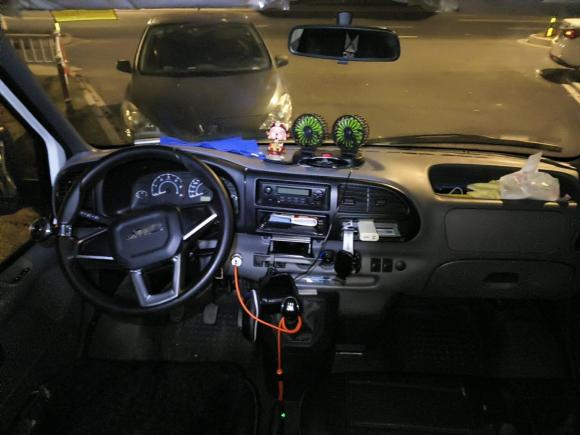 [无锡·苏B] 二手江铃特顺2019款 2.8T商运型智动挡短轴中顶6座国VI JX493