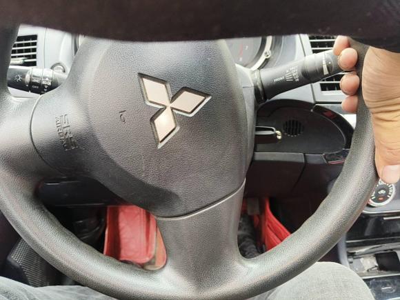 [广州·粤W] 二手三菱翼神2012款 致尚版 1.8L 手动豪华型