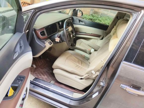 [南昌·赣A] 二手别克别克GL82015款 2.4L 豪华商务尊享版