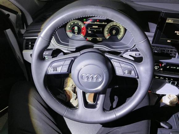 [青岛·鲁B] 二手奥迪奥迪A4L2020款 40 TFSI 豪华动感型