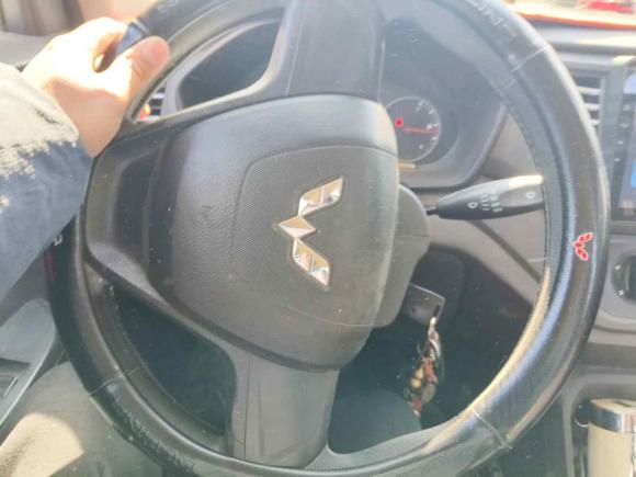 [南通·苏F] 二手五菱汽车五菱宏光V2019款 1.5L劲享版国VI LAR