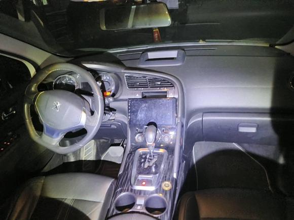 [上海·沪A] 二手标致标致30082015款 2.0L 自动潮流版