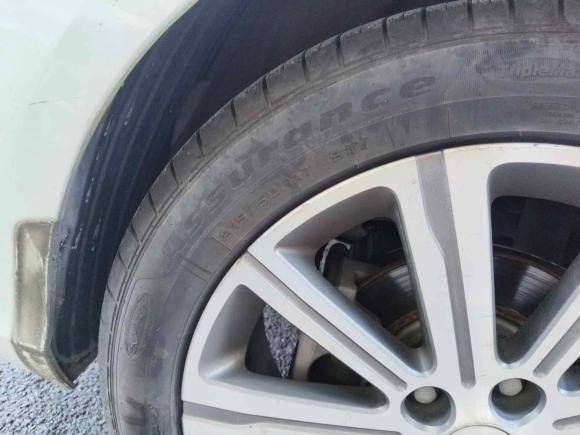 [南通·苏A] 二手标致标致4082015款 1.2T 自动豪华版