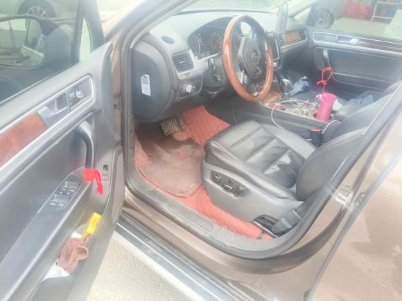 [济南·鲁A] 二手大众途锐2014款 3.0TSI 新锐版