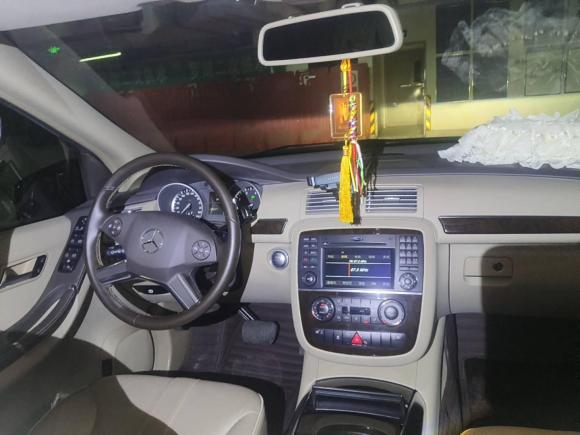 [深圳·粤B] 二手奔驰奔驰R级2010款 R 350 L 4MATIC