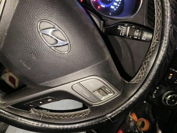 [杭州·浙A] 二手现代胜达2013款 2.4L 自动两驱舒适型