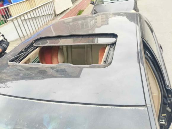 [上海·皖E] 二手凯迪拉克SLS赛威2011款 2.0T 精英型