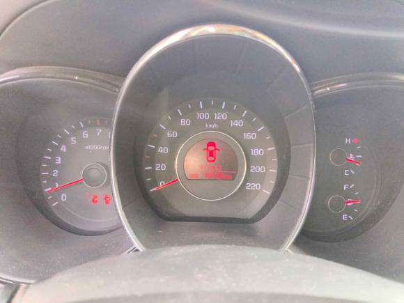 [常州·苏D] 二手起亚起亚K22012款 两厢 1.6L AT Premium