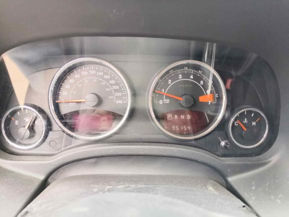 [青岛·鲁B] 二手Jeep指南者2014款 改款 2.4L 四驱舒适版