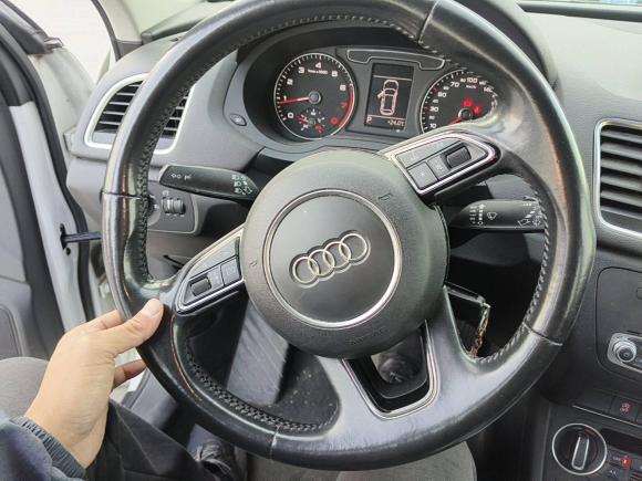 [广州·苏A] 二手奥迪奥迪Q32016款 30 TFSI 时尚型