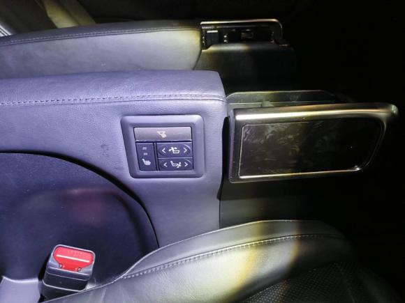 [广州·粤A] 二手丰田威尔法2020款 双擎 2.5L HV豪华版