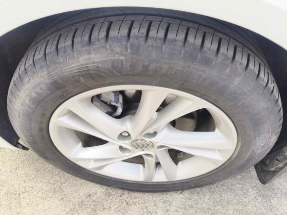 [上海·苏U] 二手别克君威2022款 552T 智享型