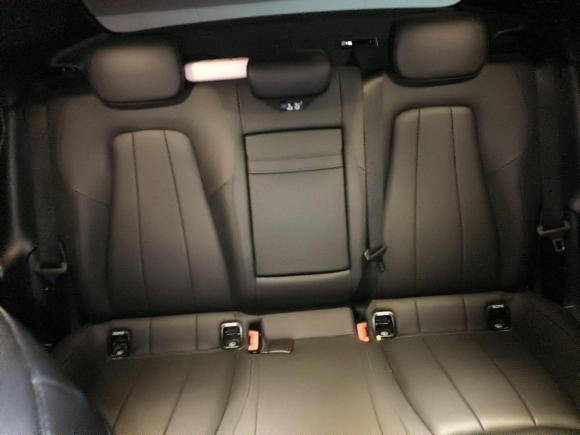 [芜湖·皖B] 二手奔驰奔驰A级2022款 改款 A 200 L 运动轿车时尚型