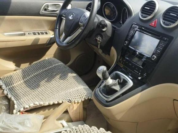 [成都·川A] 二手哈弗哈弗H62012款 1.5T 手动两驱尊贵型