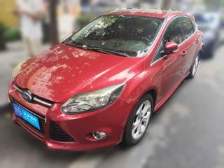 福特福克斯2012款 两厢 2.0L 手动豪华运动型
