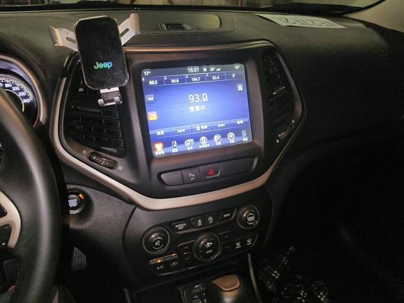 [广州·粤E] 二手Jeep自由光2017款 2.0L 优越版