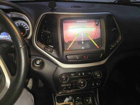 [杭州·浙A] 二手Jeep自由光2016款 2.4L 专业版