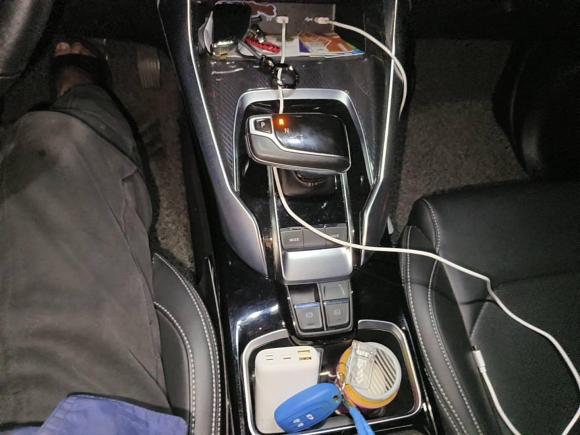 [上海·沪A] 二手上汽大通MAXUS上汽大通MAXUS EUNIQ 52020款 1.3T PLUG IN 豪华版
