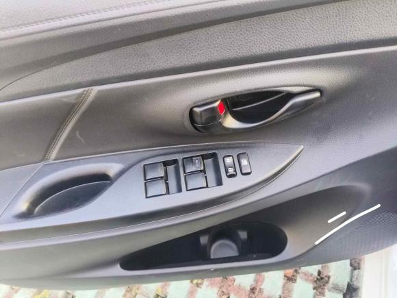 [苏州·苏A] 二手丰田YARiS L 致炫2021款 1.5L CVT领先版