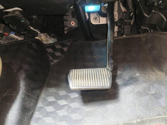 [合肥·皖G] 二手福特福克斯2020款 三厢 EcoBoost 180 自动ST Line