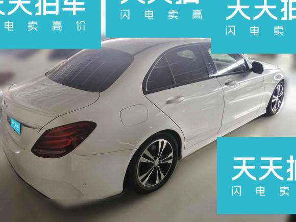 [青岛·鲁U] 二手奔驰奔驰C级2017款 改款 C 200 运动版