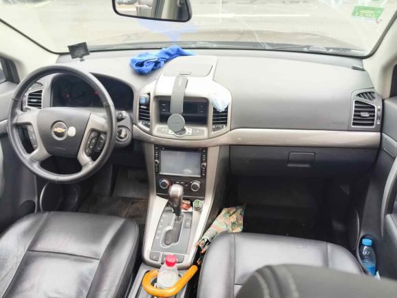 [上海·沪M] 二手雪佛兰科帕奇2011款 2.4 AT 7座豪华版