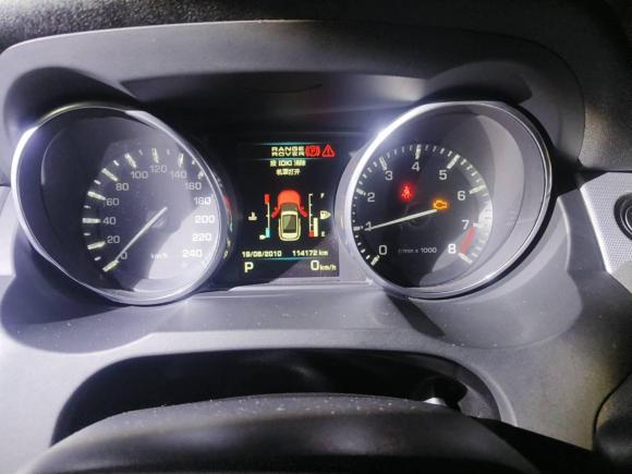 [深圳·粤B] 二手路虎揽胜极光2013款 2.0T 5门耀动版