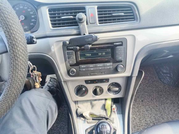 [上海·豫S] 二手大众朗逸2013款 1.6L 手动风尚版