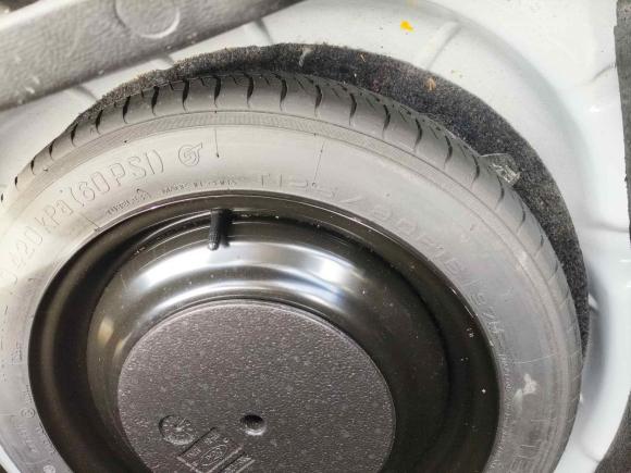 [上海·苏U] 二手福特福克斯2012款 两厢 2.0L 自动豪华运动型