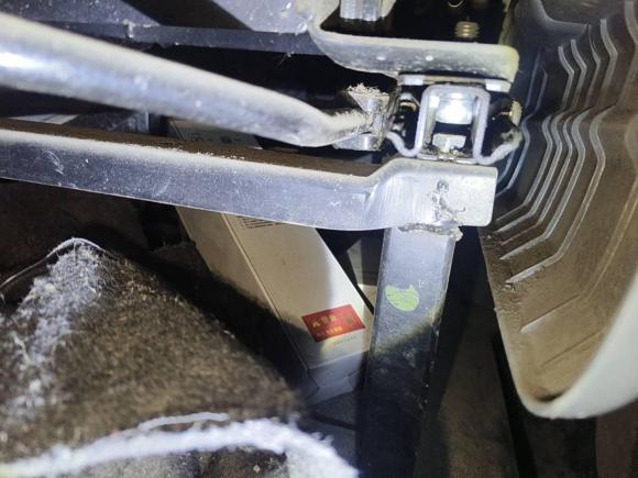 [宁波·浙B] 二手上汽大通MAXUS新途V802014款 2.5T 傲运通短轴中顶